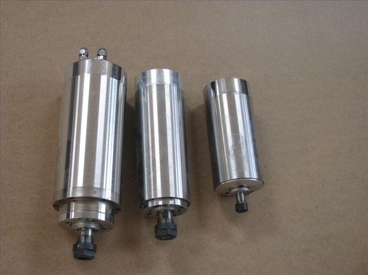 ชิ้นส่วนเครื่องจักร CNC 125 มม. ความแข็ง 4.5kw แกนหมุนสำหรับเราเตอร์ CNC